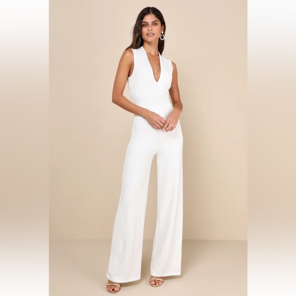NWT! Lulus Thinking Out Loud White Backless Jumpsuit - Size M
